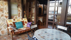 Hotels in Monteagudo De Las Salinas